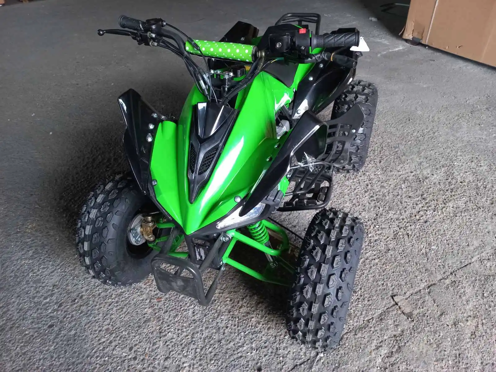 004z5